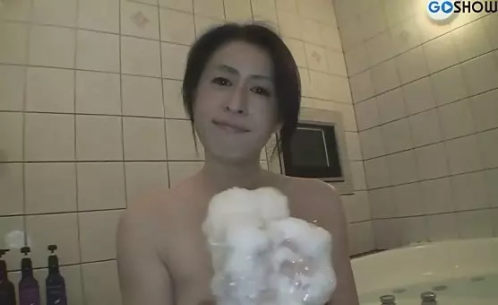 Soapy Blowjob Adventure Bath Tub Delights and Sensual Pleasures